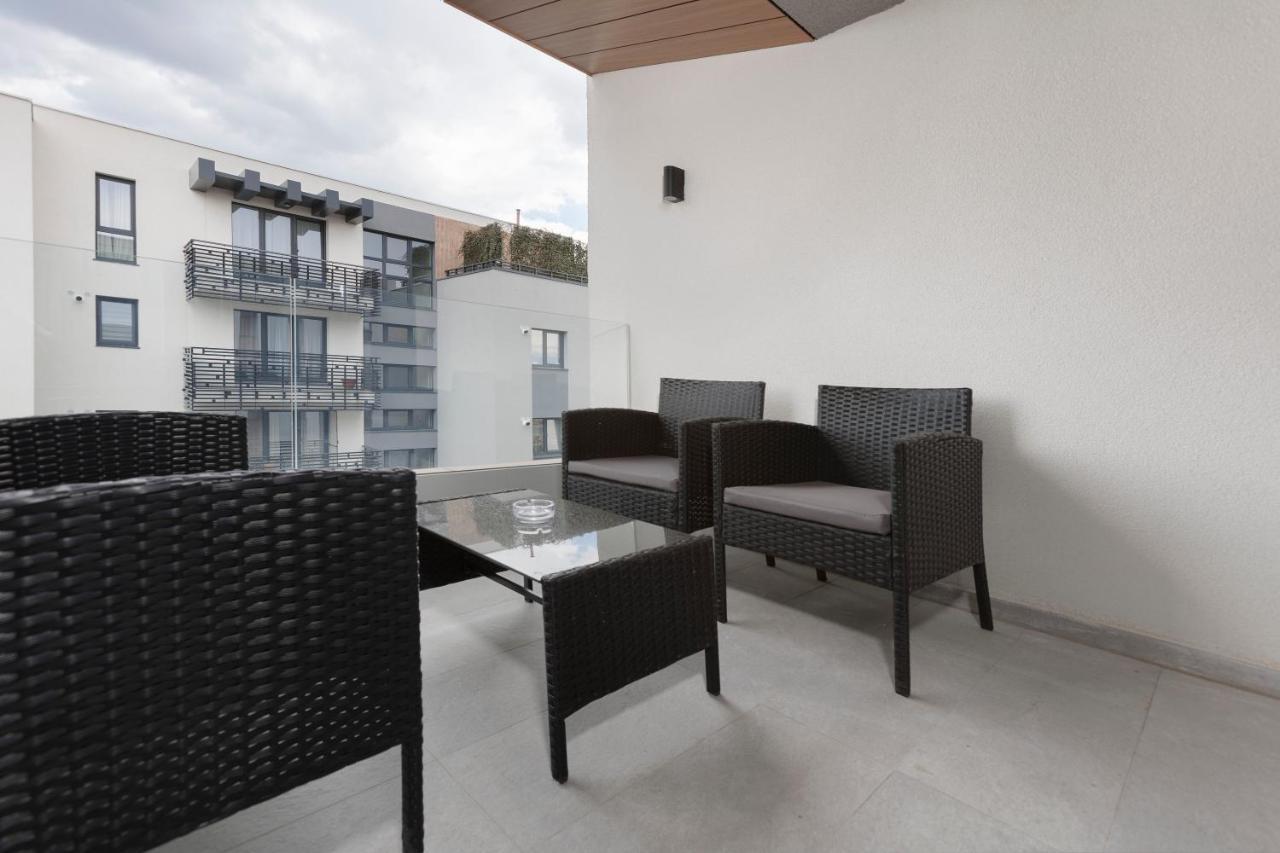 B&v 55 Qualis 2 - Scenic Mountain Retreat Apartment *