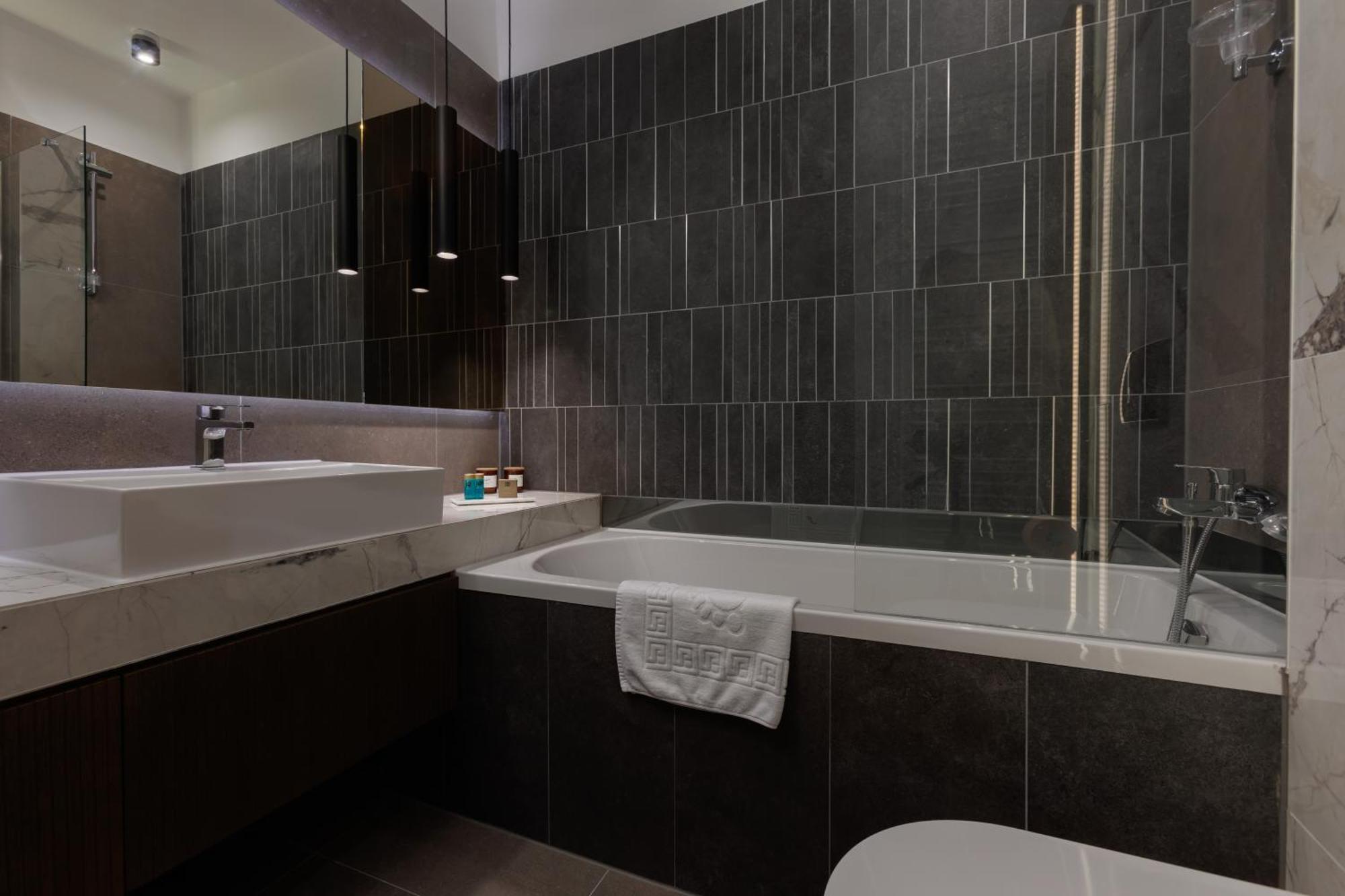 B&v 55 Qualis 2 - Scenic Mountain Retreat Apartment Brasov